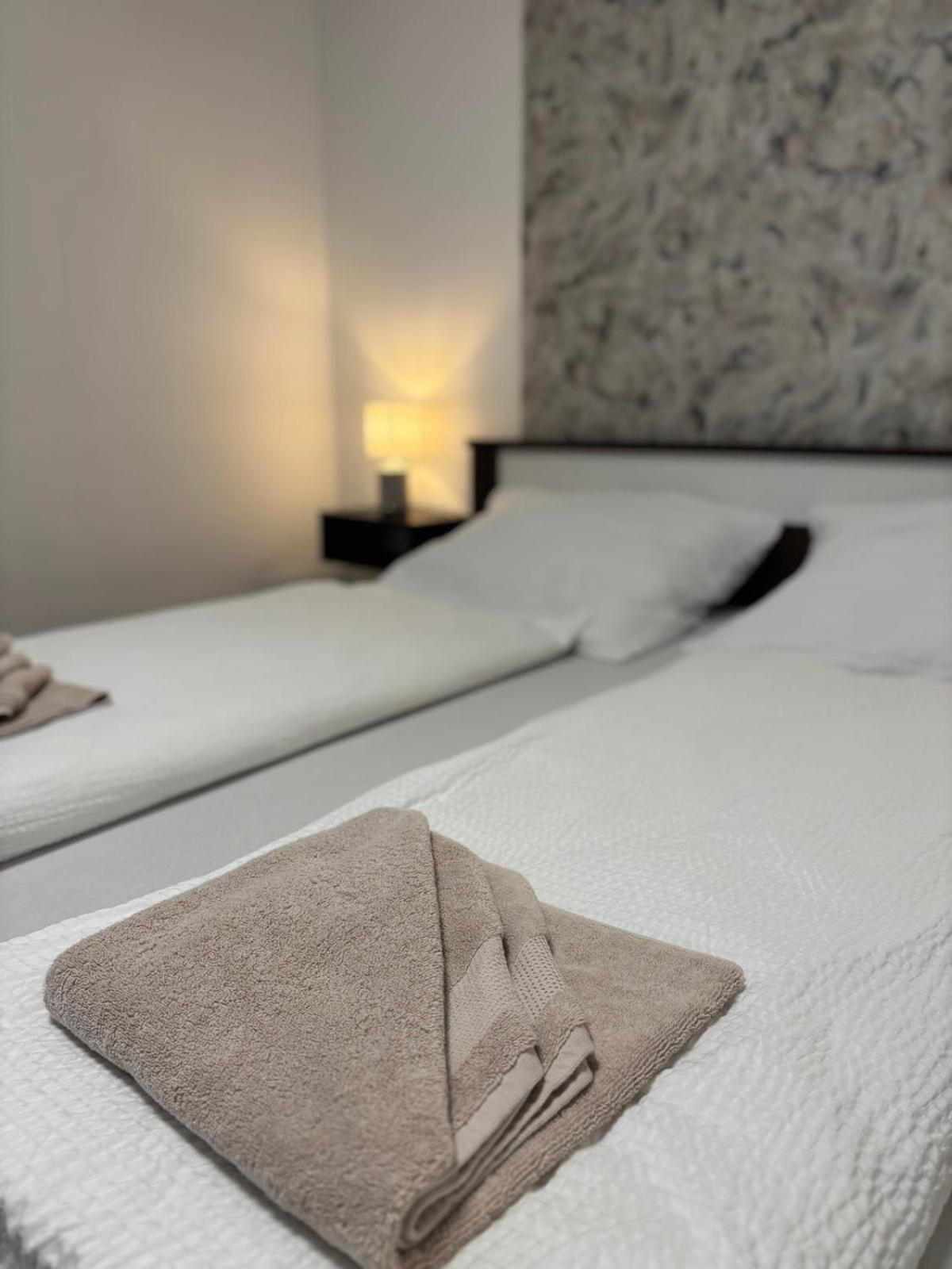 Agora Apartman Hajdúszoboszló Exteriör bild
